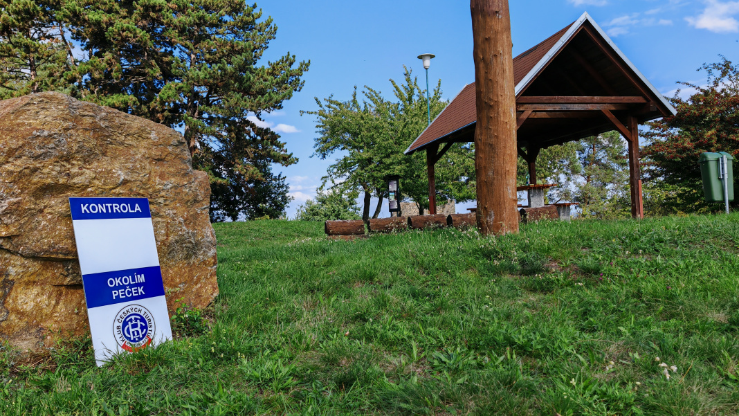 3. ročník turistického pochodu "Kolem Peček"